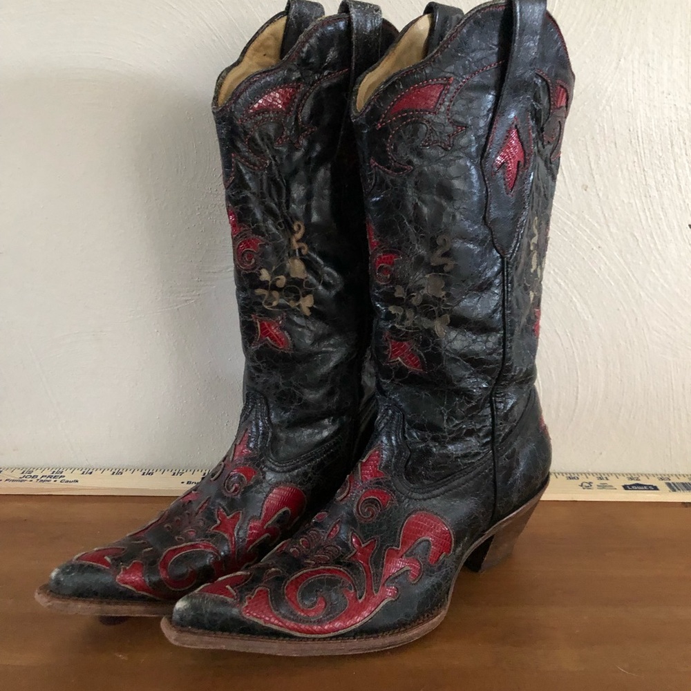Corral Vintage Women’s Cowboy Boots